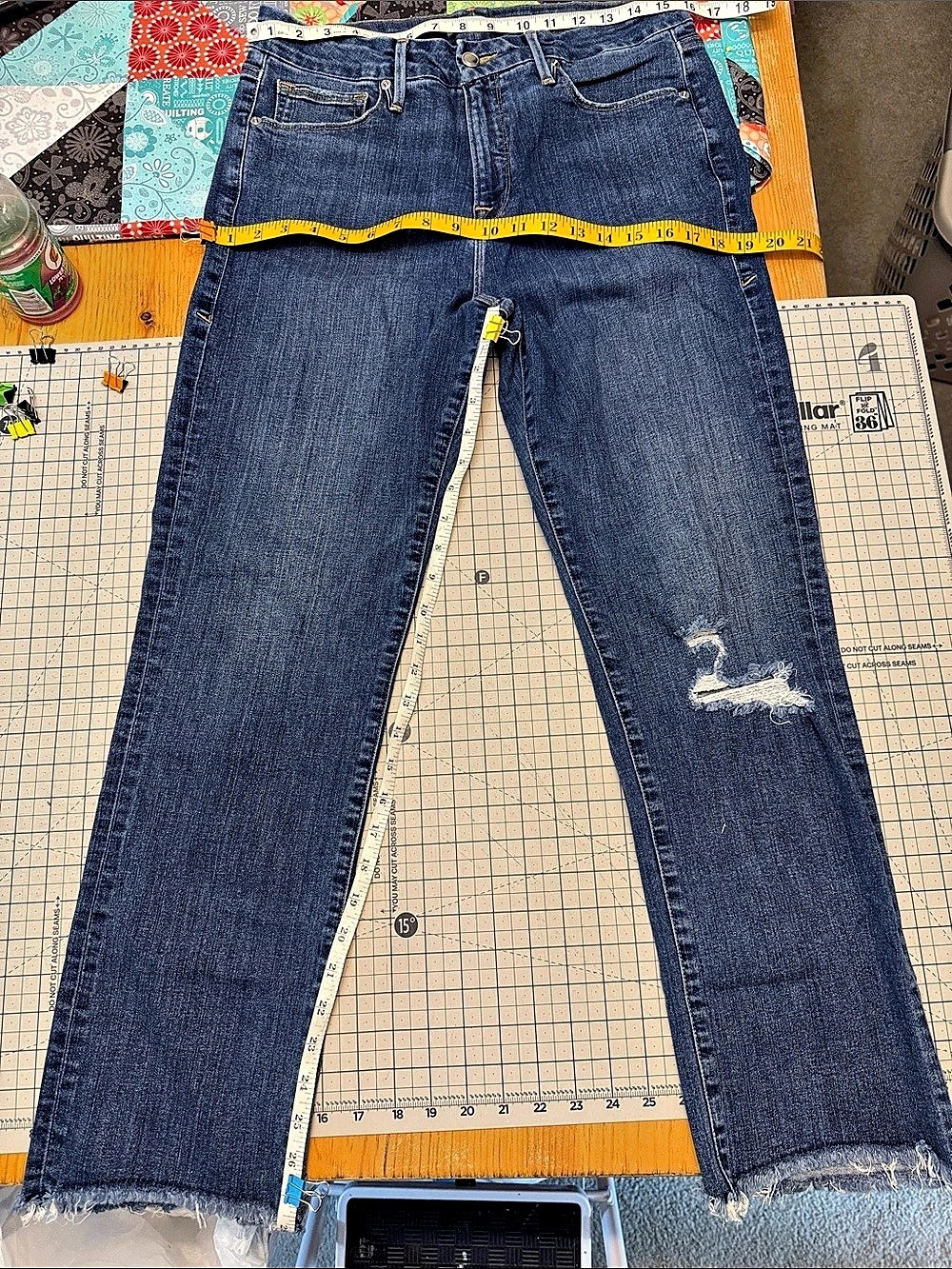 Good American Good Straight Distressed 12/31
